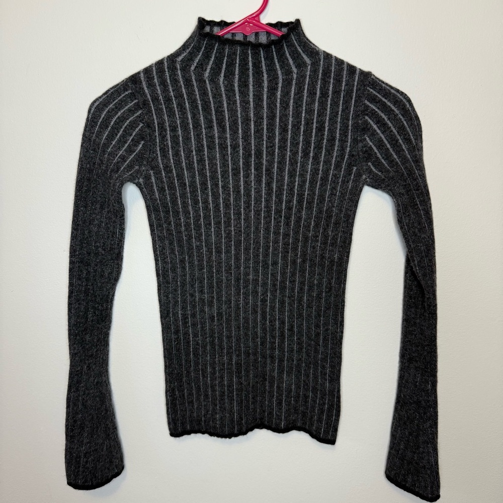 Wilfred 100% merino wool gray mock neck sweater